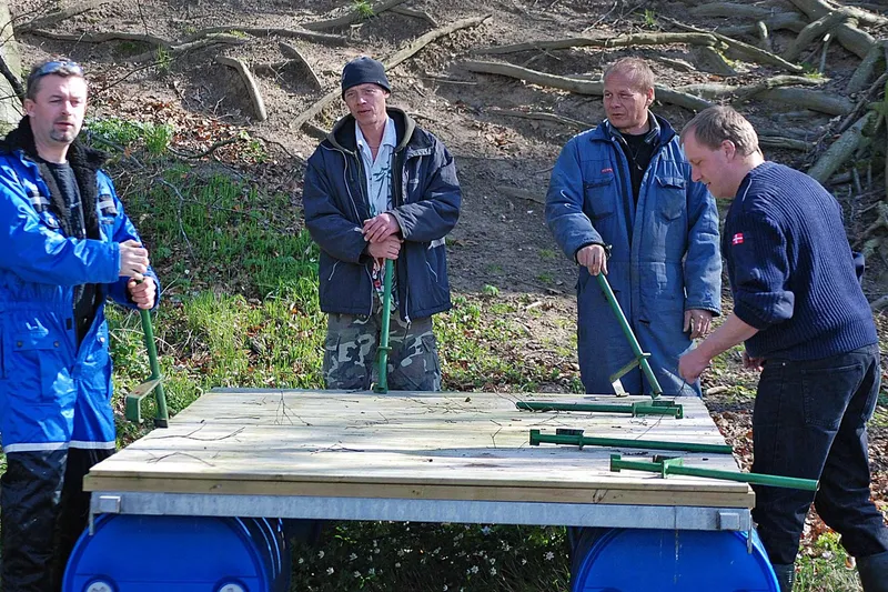 Broer ud på Æbelø 2008 (26)