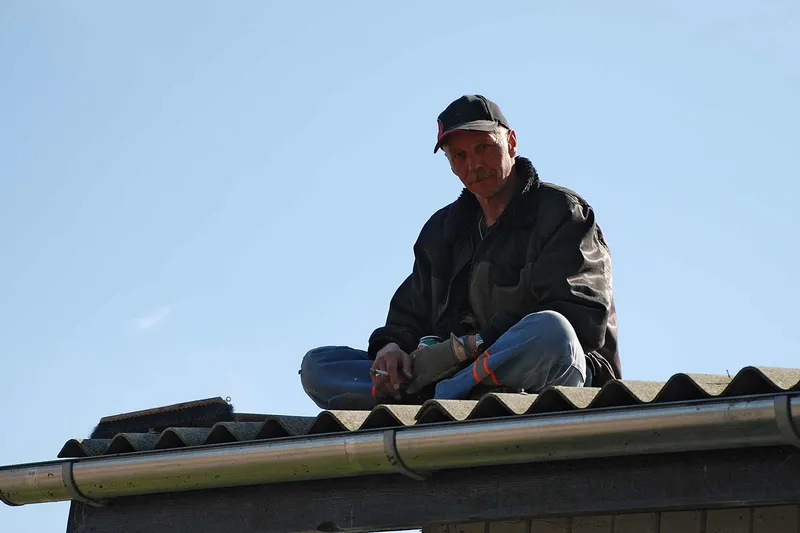 Forårsrengøring og standerhejsning 2008 (2)