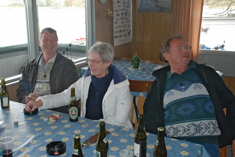 Forårsrengøring og standerhejsning 2008 (15)