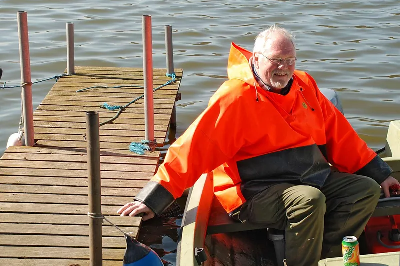 Forårsrengøring og standerhejsning 2008 (22)