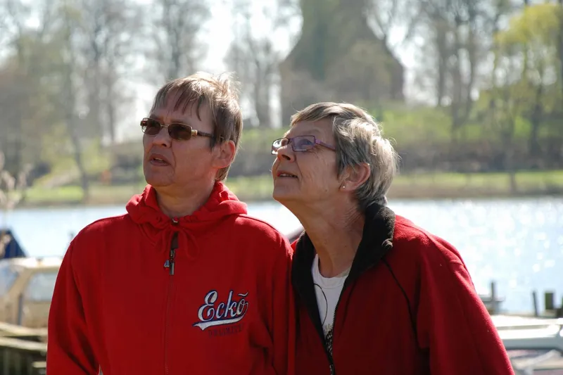 Forårsrengøring og standerhejsning 2009 (10)