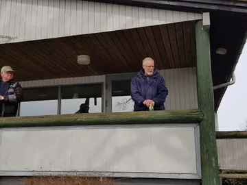 Forårsrengøring og standerhejsning 2018